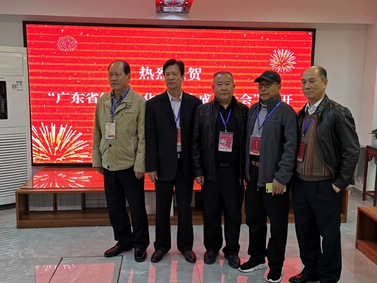 彭浩董事长_我不是药神彭浩