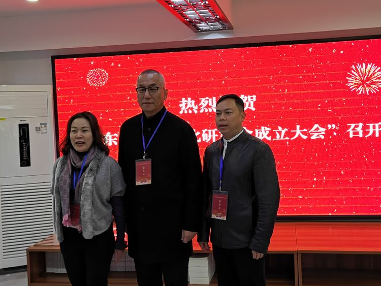 彭浩董事长_我不是药神彭浩